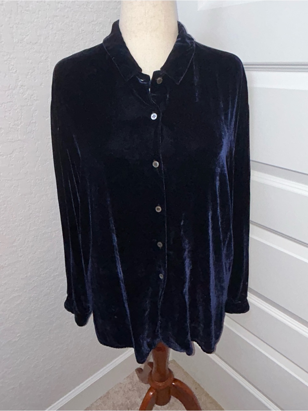 Vintage Laura Ashley Silk Blend Velvet Button Front Long Sleeve Blouse Shirt Top